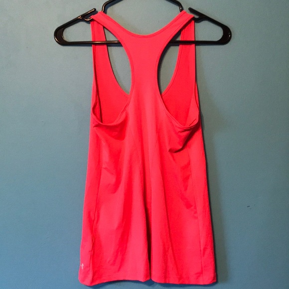 NWOT! Ladies’ Under Armour Tank - Picture 3 of 5